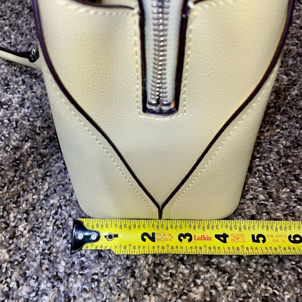 Calvin Klein Pale Yellow Pebble Leather Shoulder Bag - Picture 11 of 11